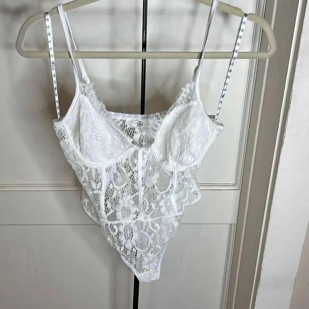 Miss Guided Womens Floral Lined Lace Adjustable Sheer Mesh Bodysuit White Size 6